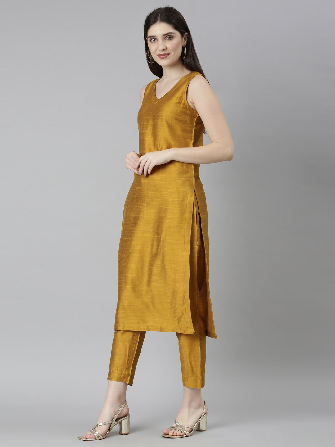 EDIRA Women Mustard Rayon Silk Textured Co-Ord set